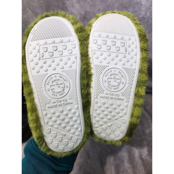 Build a Bear Dinosaur Slippers Child Size M 12/13 Furry Slip On Green T-rex EUC - Picture 7 of 7